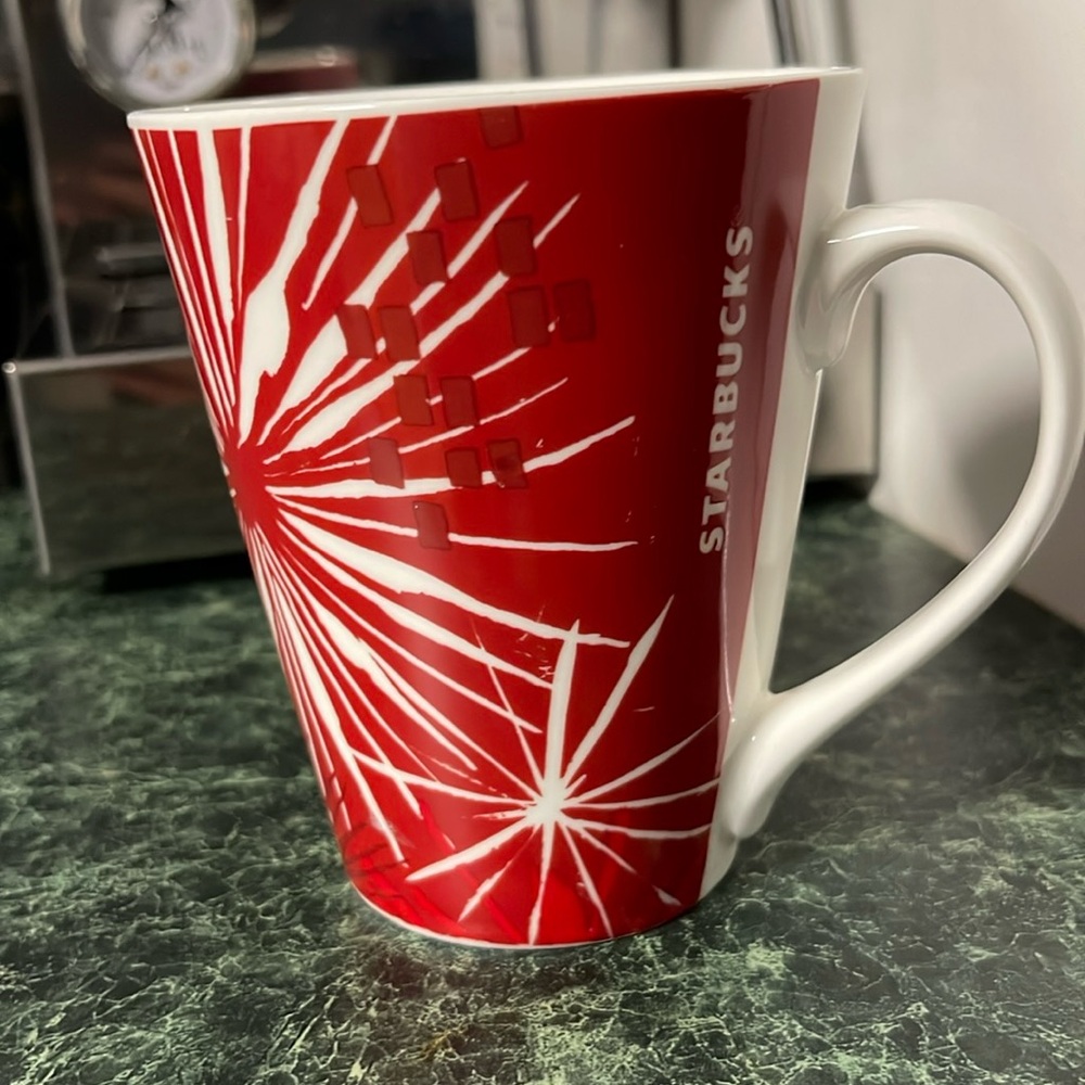 Starbucks Red fireworks Christmas 23 oz Cup 2014 Edition